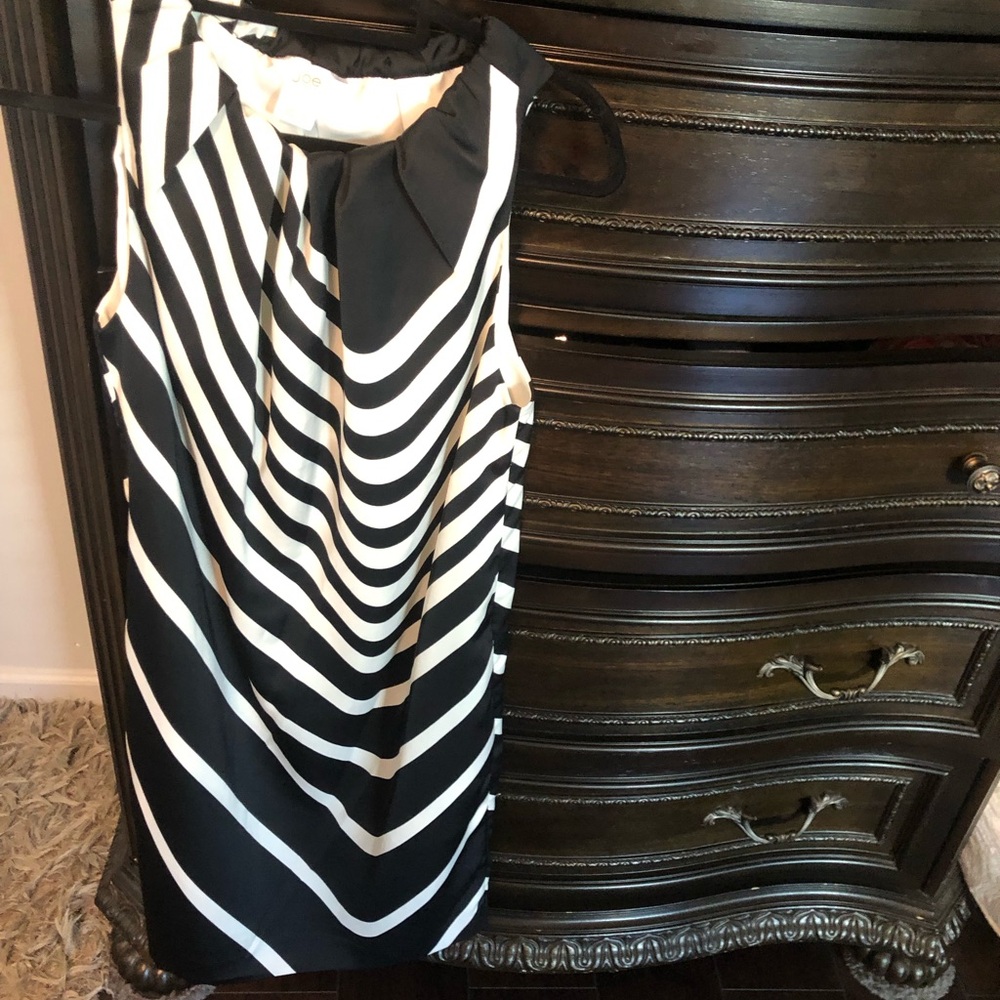 Size Small - Picture 6 of 7